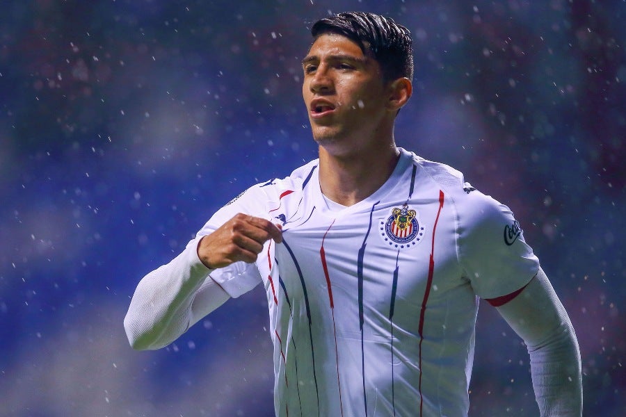 Alan Pulido deja a Chivas para firmar con Kansas City de la MLS