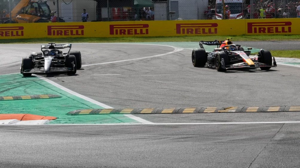 George Russell 'explotó' contra Checo Pérez durante la Práctica 1 del GP de Singapur