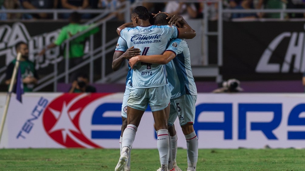 Cruz Azul celebra el gol del empate 