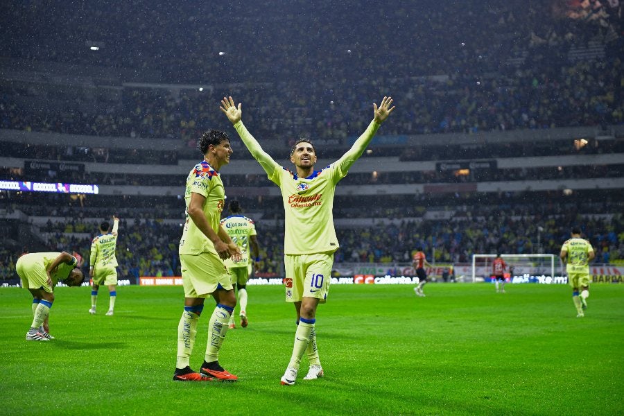 Diego Valdés anotó dos goles contra el Rebaño