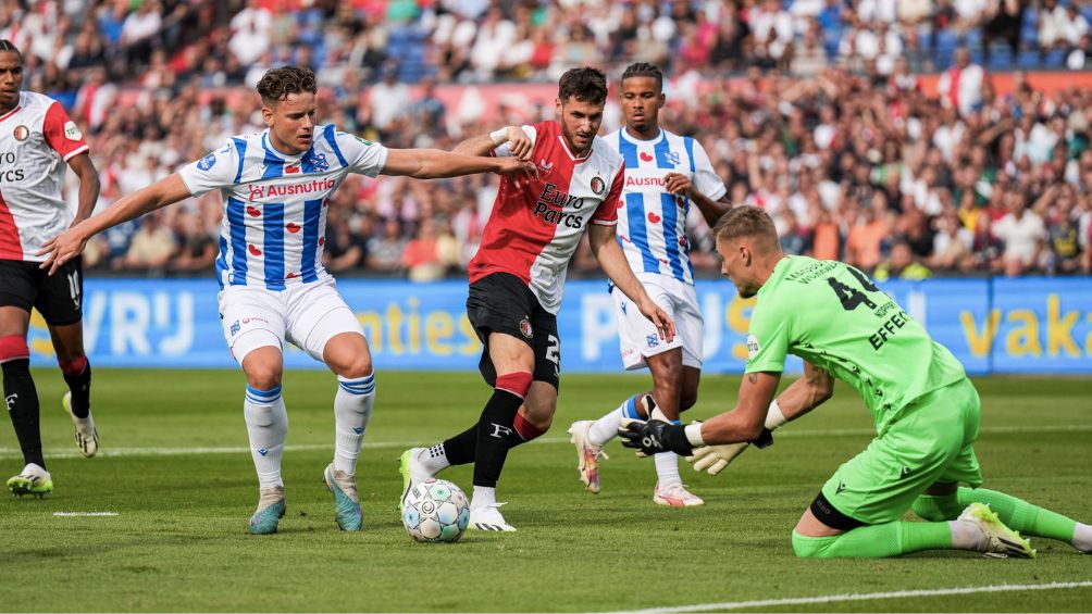 Giménez durante el encuentro ante Heerenveen