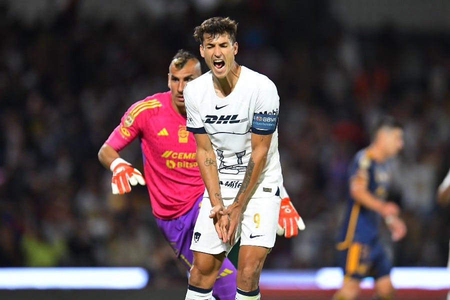 Juan Dinenno se reconcilió con la afición tras su gol contra Tigres