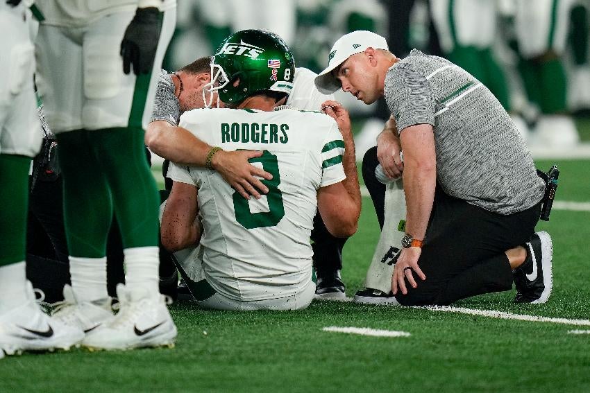 Rodgers en su lesión durante su debut con Jets