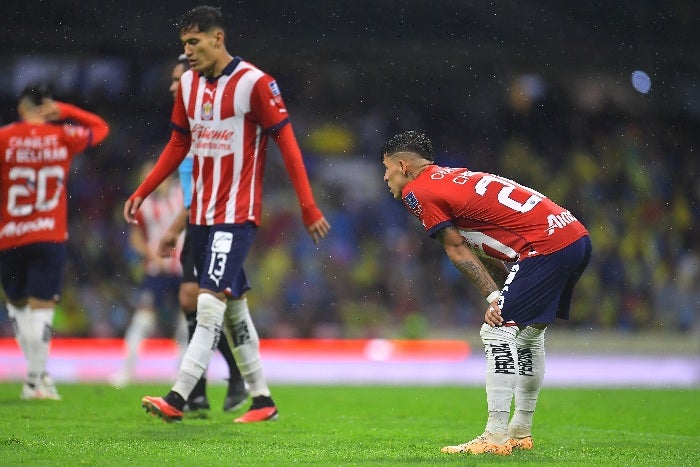 Chivas fue goleado por América 4-0 en el Clásico Nacional