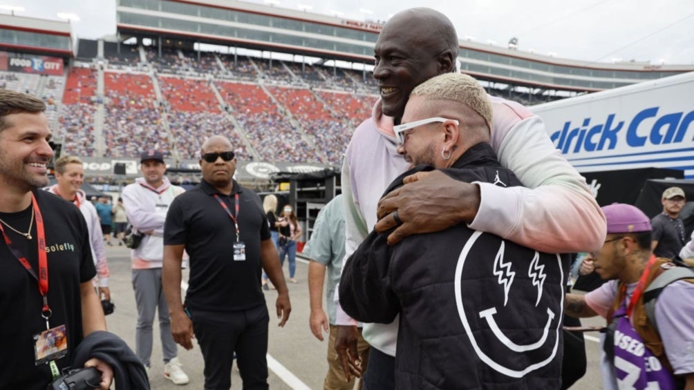 Michael Jordan’s security guard didn’t recognize J. Balvin and nearly pushed him away