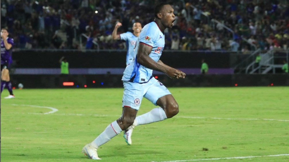 Diber Cambindo anotó dos goles frente a Mazatlán