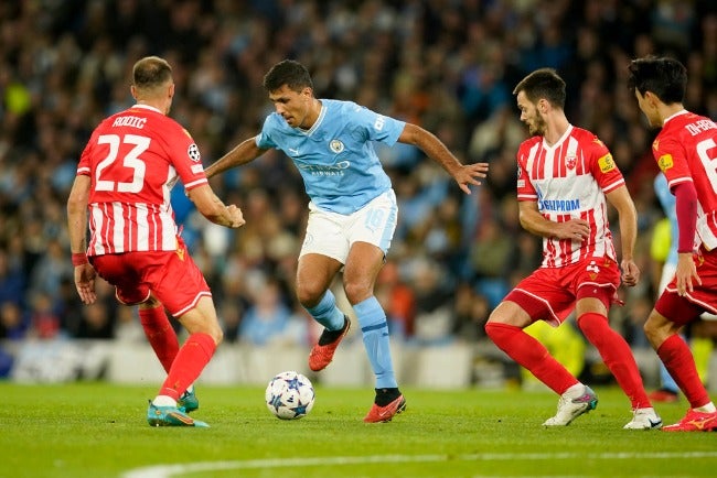 Manchester City venció 3-1 al Estrella Roja