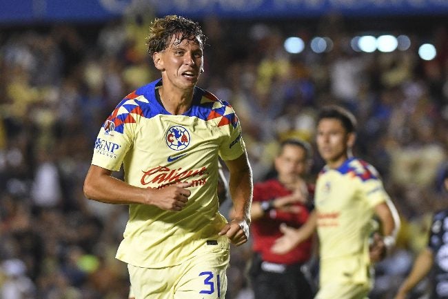 Igor Lichnovsky festeja el gol vs Querétaro