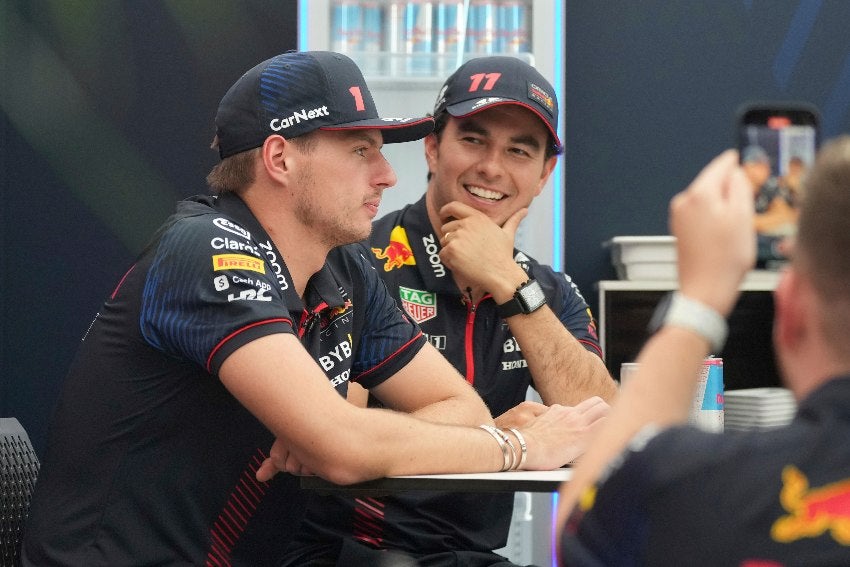 Checo Pérez y Verstappen en el Gran Premio de Japón