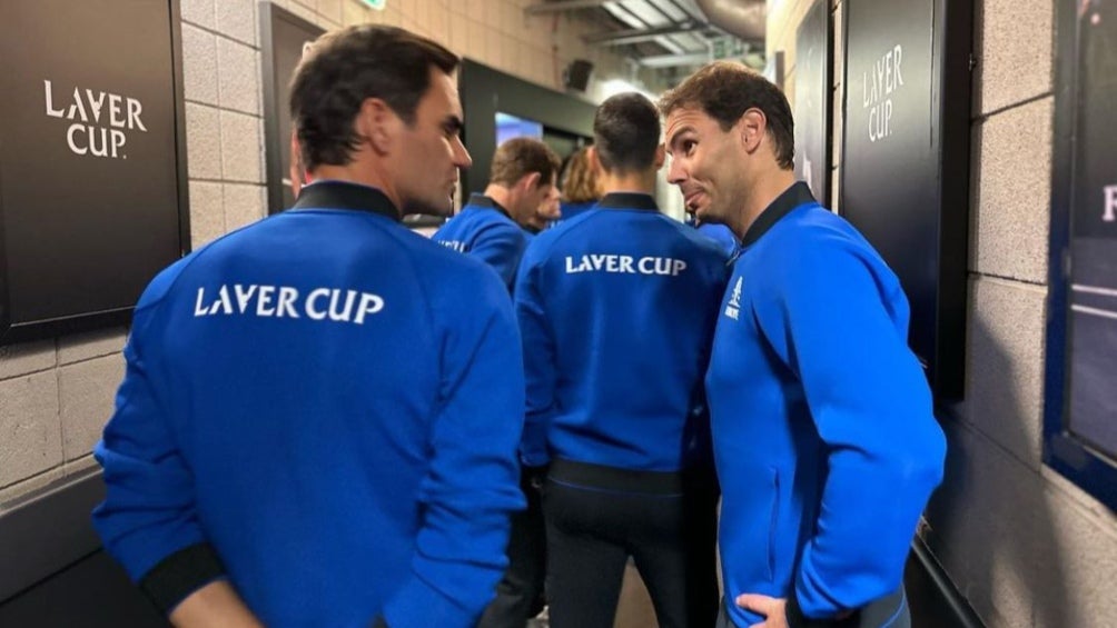 Rafael Nadal 'se le insinúa' a Roger Federer en la Laver Cup