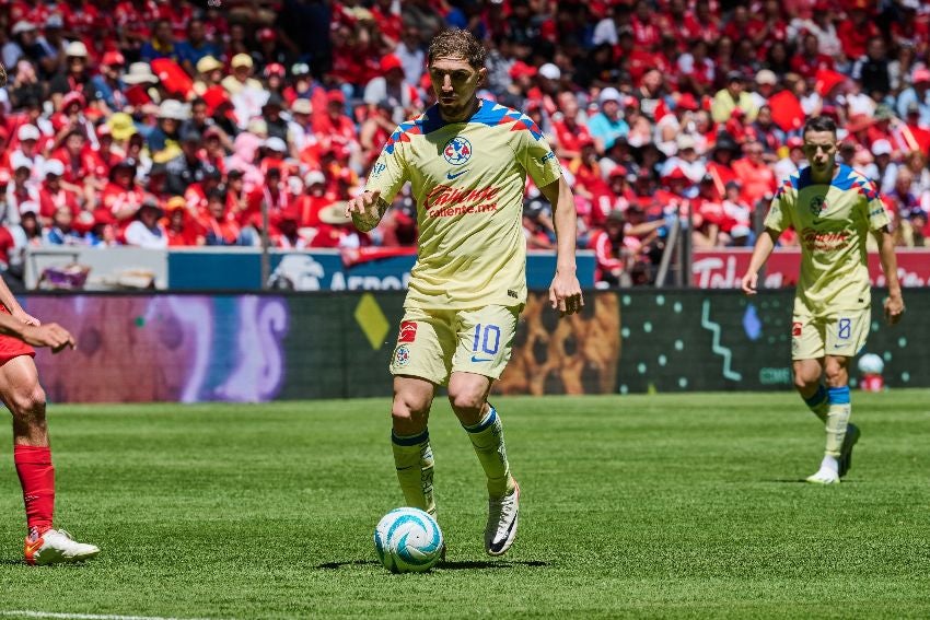 Valdés salió lesionado en duelo ante Toluca