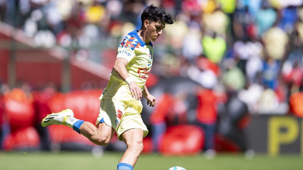 Kevin Álvarez durante el encuentro ante Toluca