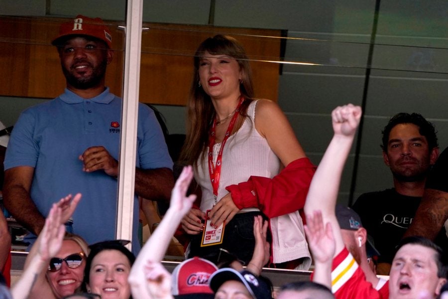 Taylor Swift en un palco del Arrowhead