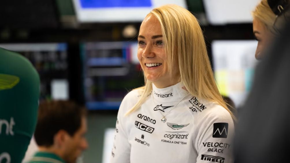 Jessica se convirtió en la primera mujer en correr un F1 en cinco años