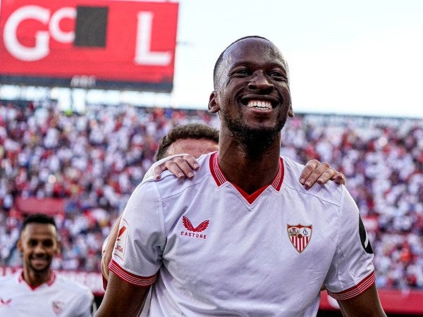 Sevilla goleó 5-1 al Almería