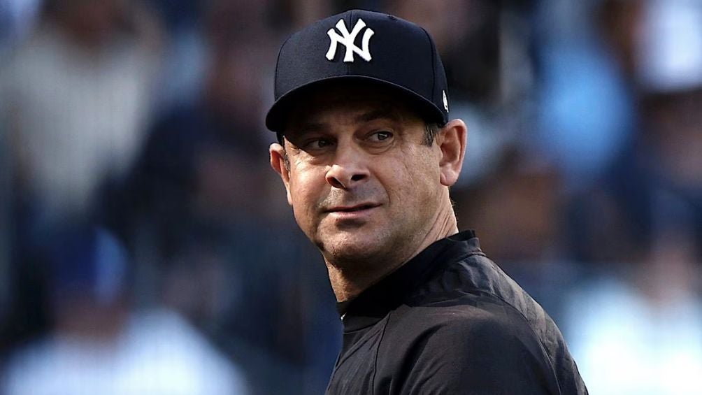 Aaron Boone durante u juego de temporada regular