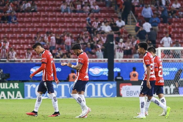 Chivas perdió en casa 1-3 ante Mazatlán