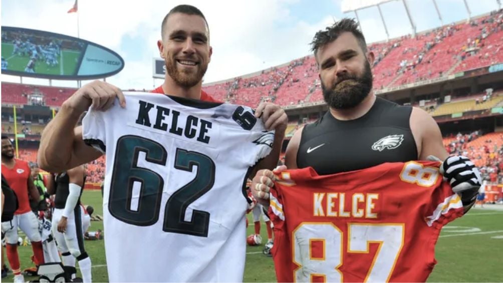 Travis y su hermano Jason tras un Eagles vs Chiefs