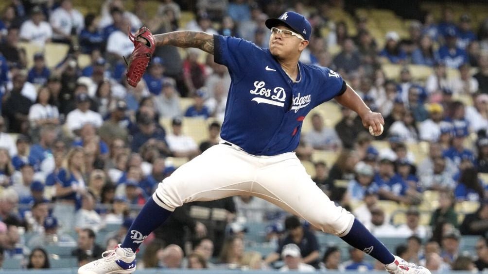 Julio Urías no se presentó a la corte de Los Ángeles