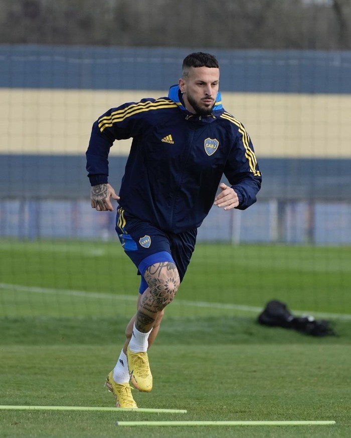 Darío Benedetto entrenando con Boca 