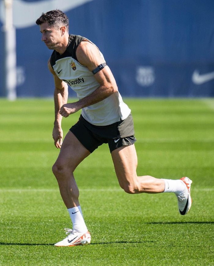 Robert entrenando con el FC Barcelona