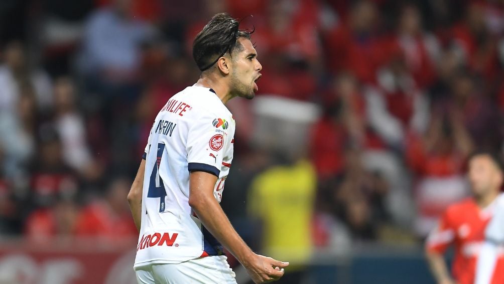 Marín celebrando su gol