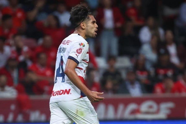 Marín celebrando su gol 