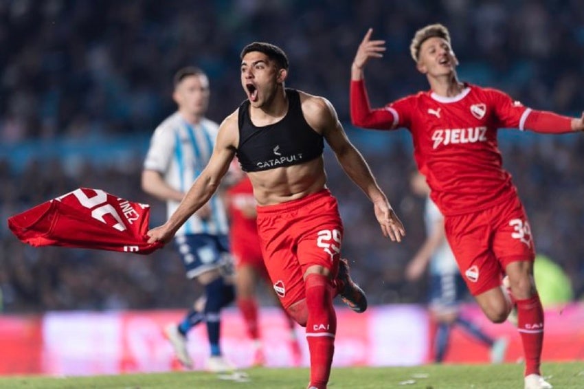 Gol del Rojo en el Clásico 