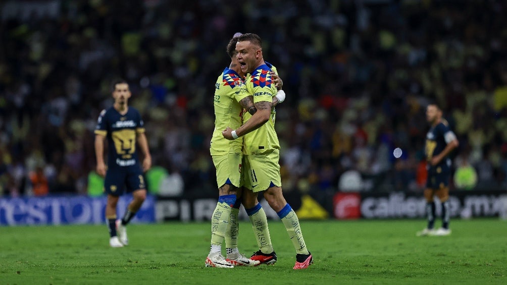 América en celebración de gol ante Pumas en Clásico Capitalino