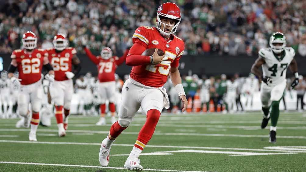 Patrick Mahomes Hace Historia Al Llegar A 200 Pases De TD En El Menor ...