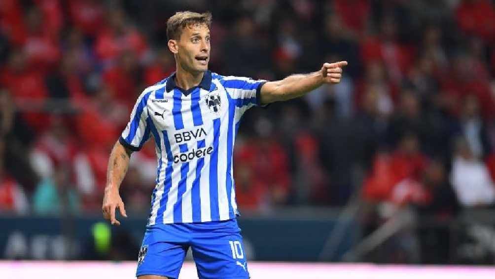 Sergio Canales sufrió una lesión muscular y puede ser baja al menos dos semanas