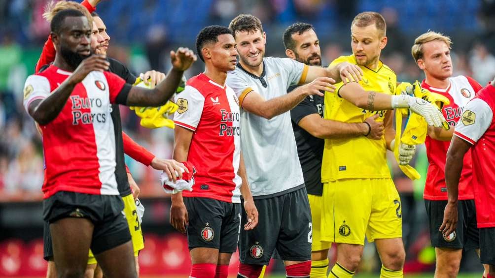 Jugadores del Feyenoord en celebración de triunfo en la Eredivisie