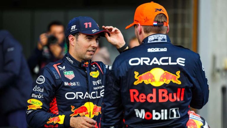 Max y 'Checo' siendo equipo