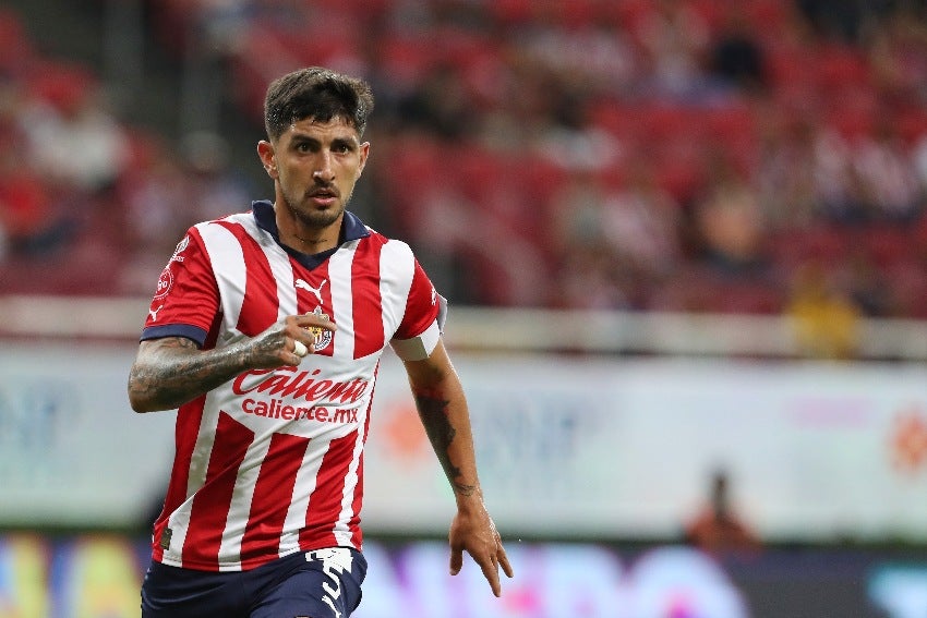 Pocho Guzmán en un partido de Chivas