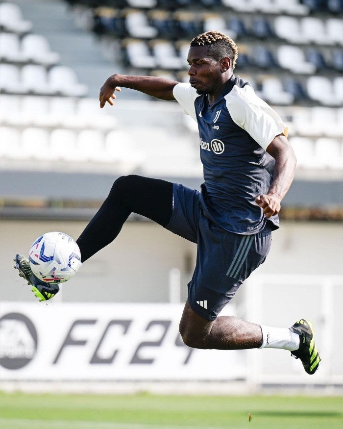 Pogba entrenando con la Juventus 