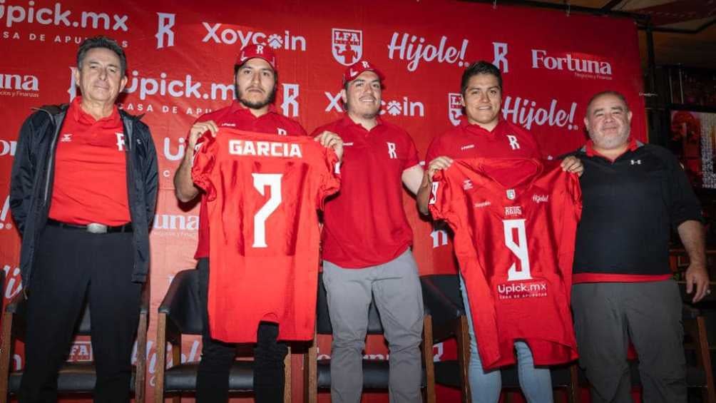 El equipo capitalino presentó a los tres hermanos como refuerzos para la temporada 2024