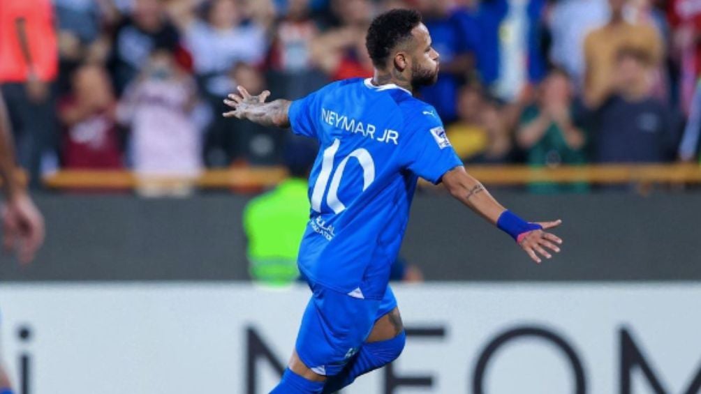 El brasileño celebrando un gol con el Al-Hilal