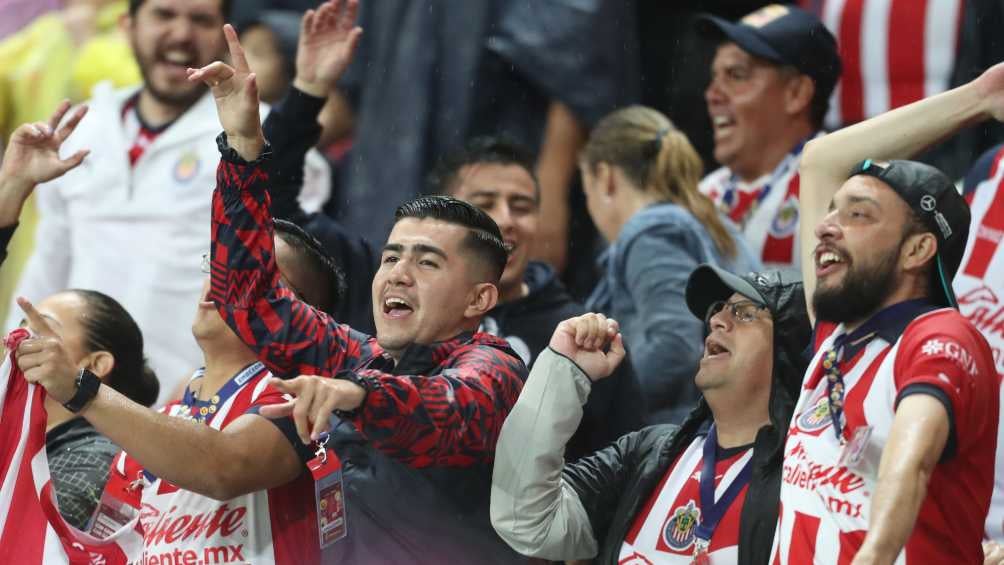 La afición celebra al Rebaño tras el triunfo ante Atlas