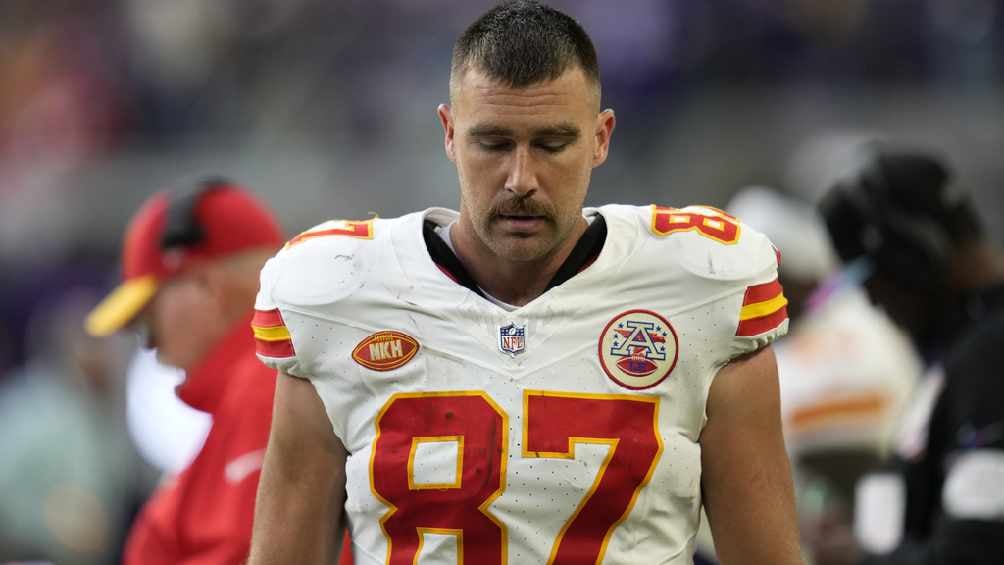 Kelce abandonó el juego por varios minutos