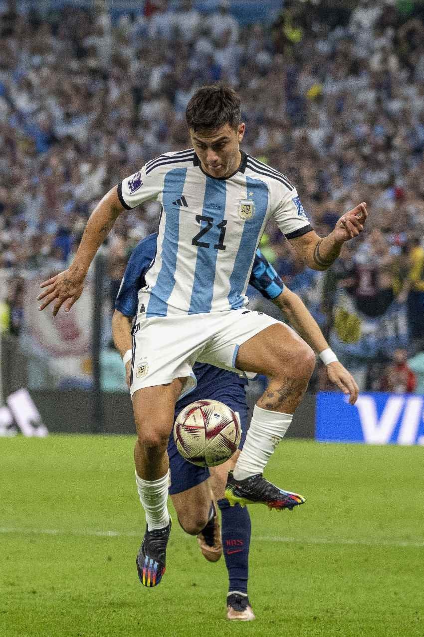 Dybala en un partido de Argentina