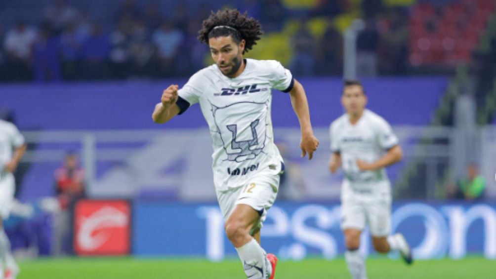 El Chino durante el partido ante Cruz Azul