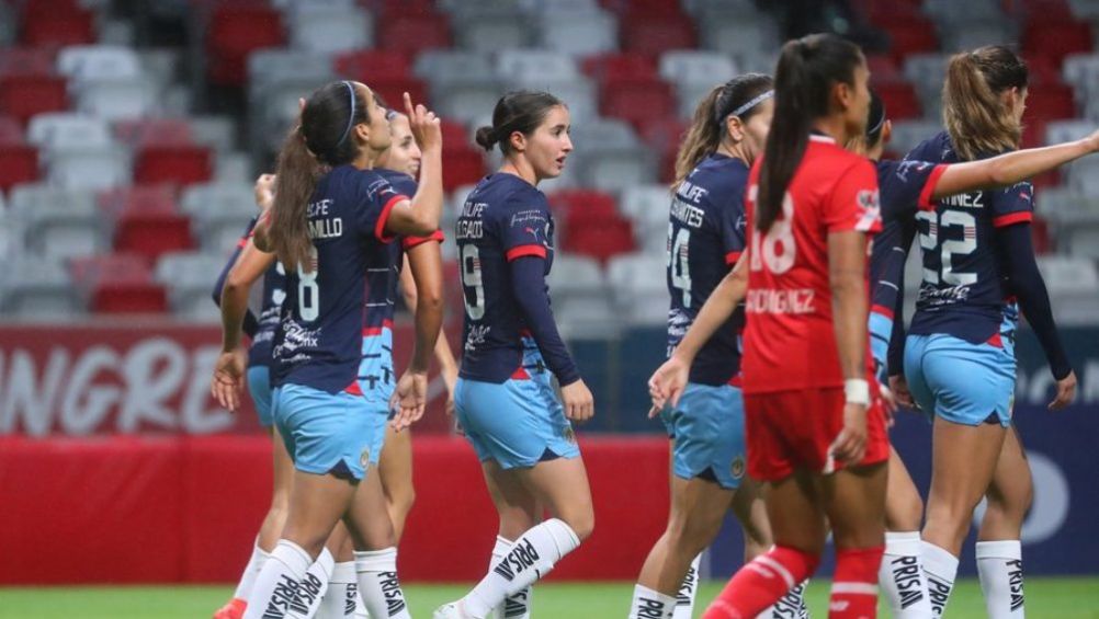 Chivas Femenil mantiene el buen paso y golea de visita a Toluca