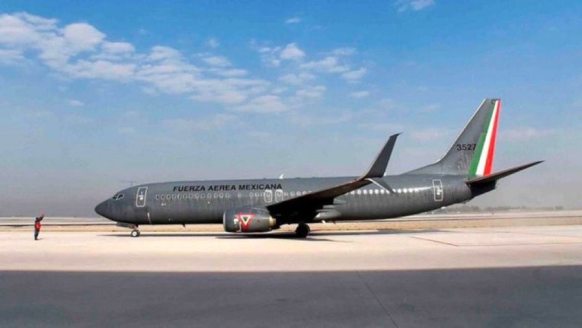 El modelo del avión es un Boeing 737-800 