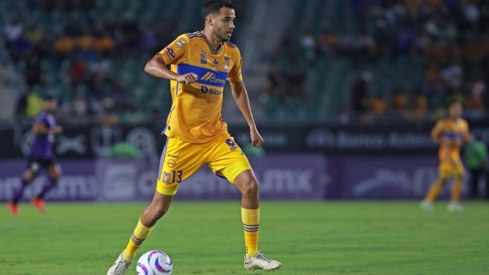 Novia de Diego Reyes ‘revela’ lesión del jugador de Tigres en brazo derecho