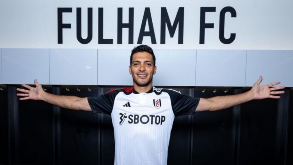 Raúl Jiménez se encuentra con Fulham