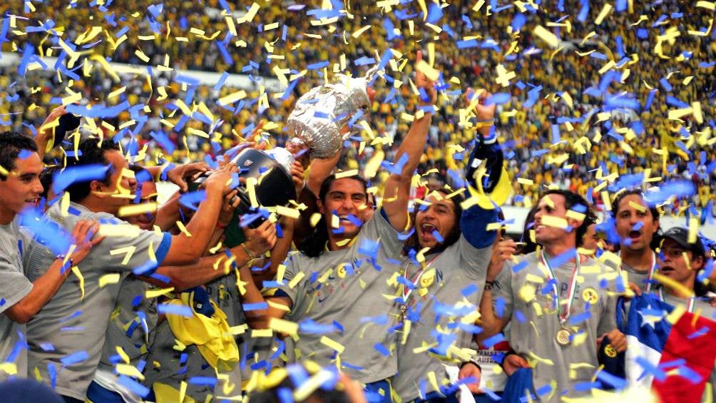 América celebrando el título 