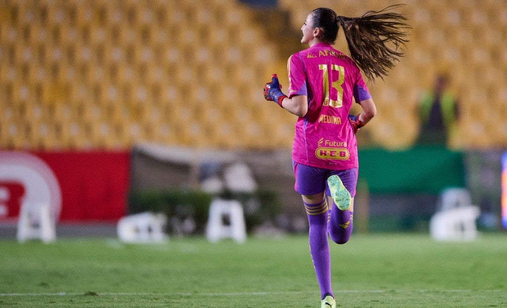 Mariangela Medina durante un partido