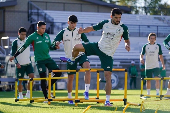 Henry entrenando con la Selección Mexicana 