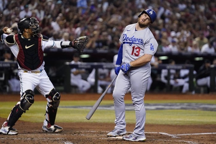 ARIZONA PONE A LOS DODGERS CONTRA LAS CUERDAS