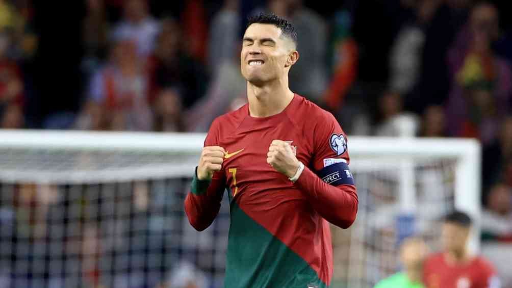 Cristiano Ronaldo festeja clasificación de Portugal a la Euro 2024